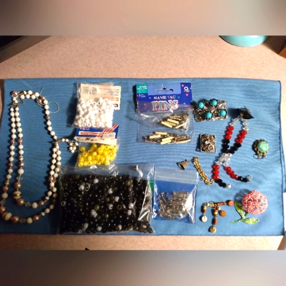 Bundle of costume jewelry and beads